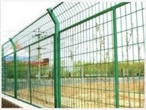 铁丝围栏网，铁丝网围栏，公路围栏，养殖围栏网
